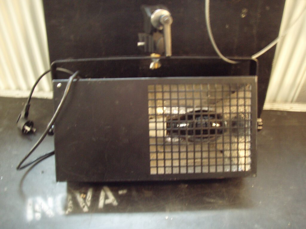 Eurolite UV Scheinwerfer 160W
